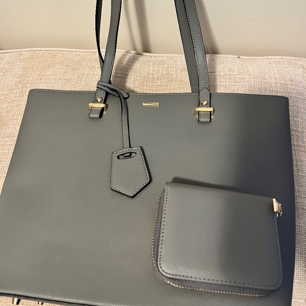 Grey purse with coin wallet